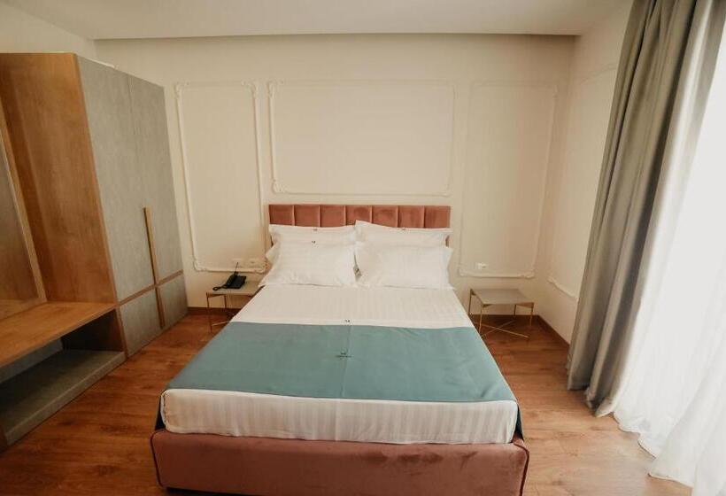 Martiness Hotel Durres