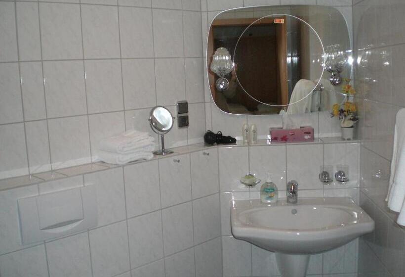 펜션 Gästehaus Am Ahr Radweg