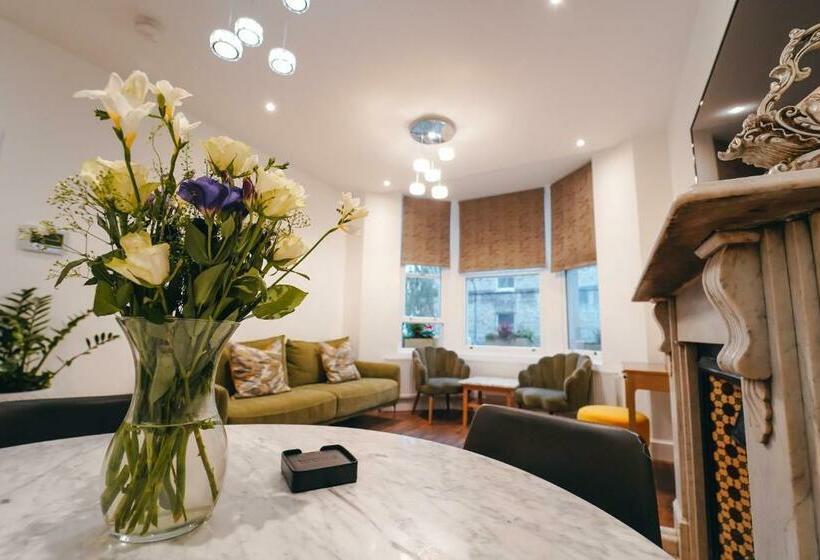 住宿加早餐 The Avonmore Olympia