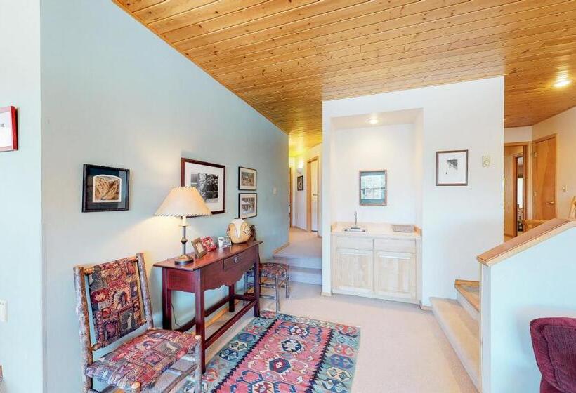 هتل Beaverhead 1421