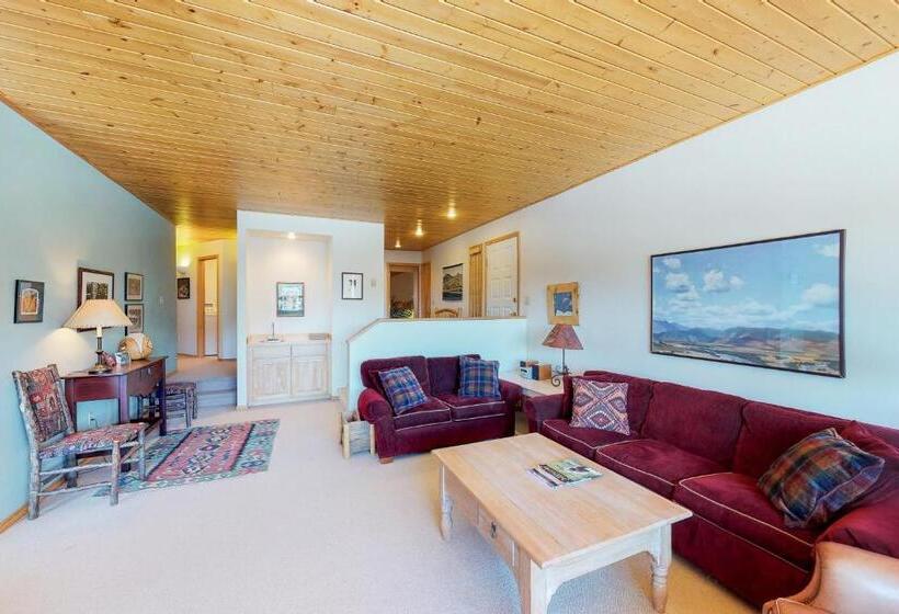 هتل Beaverhead 1421