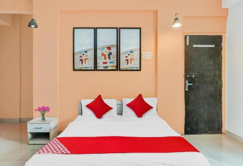 Hotel Flagship Aadinath Villa Near Pune Airport