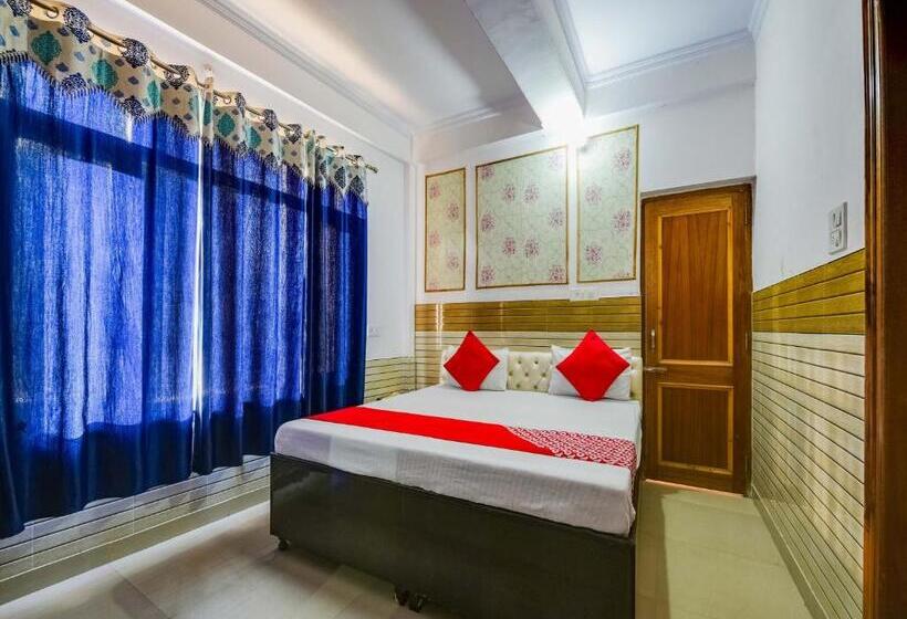 Hotel Flagship Kudrat Home Stay