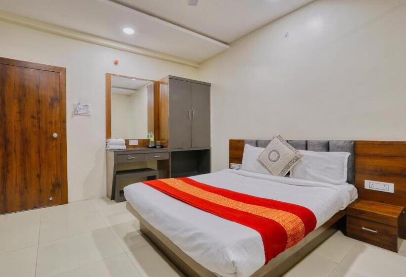 בית מלון כפרי Kumar Atithi Nivas