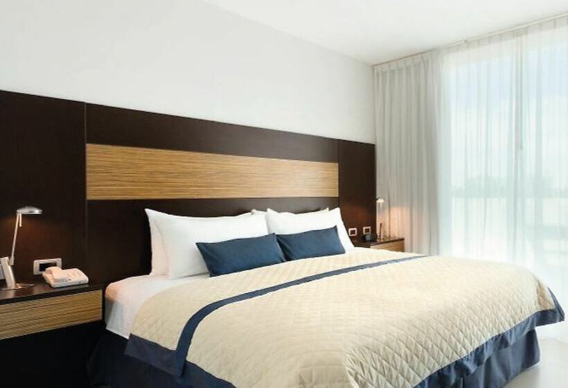 Отель México Plaza Silao Aeropuerto