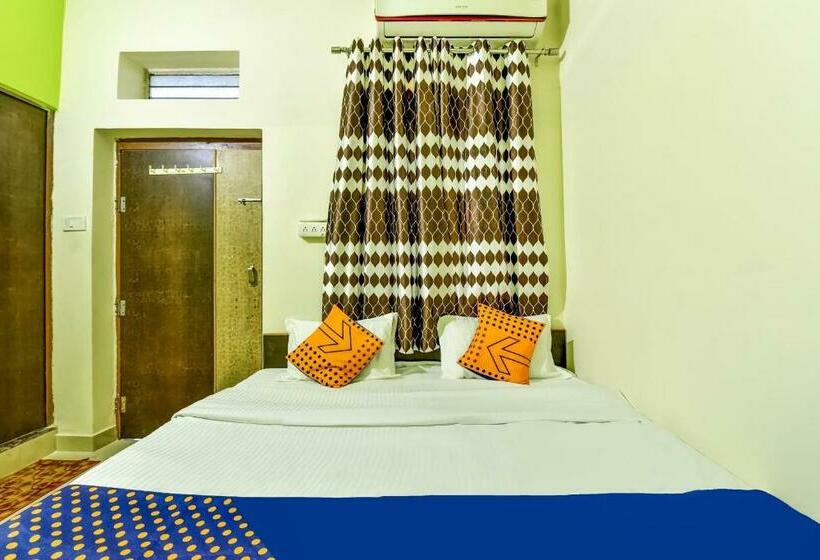 Отель Oyo Shyam Guest House