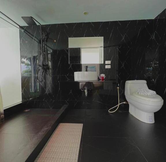 Отель Patong Sunset Villa Phuket