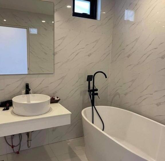 Отель Patong Sunset Villa Phuket