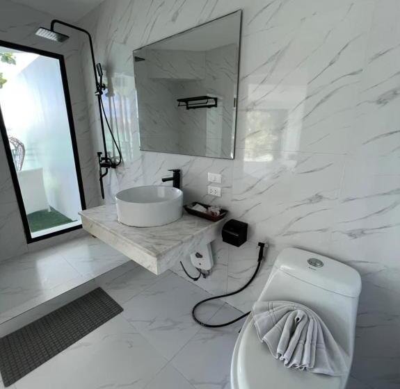 Отель Patong Sunset Villa Phuket