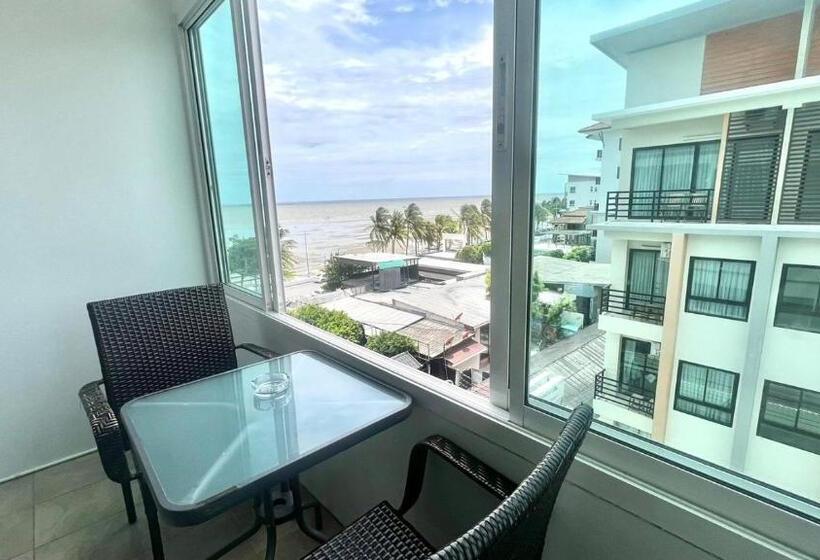 بنسيون Ban Rim Lay Bangsaen Hotel