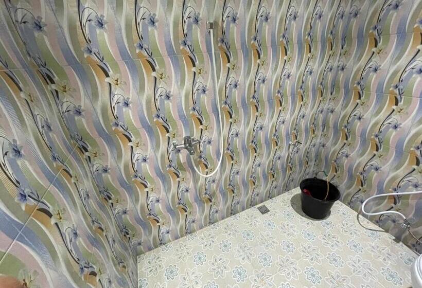 פנסיון Marroan Acc