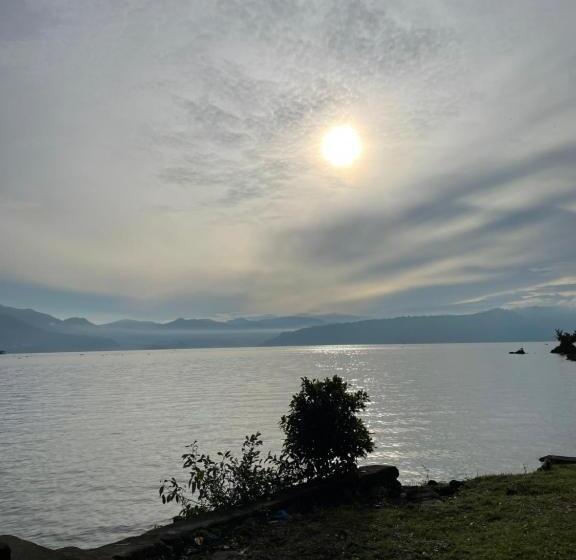 پانسیون Marroan Acc