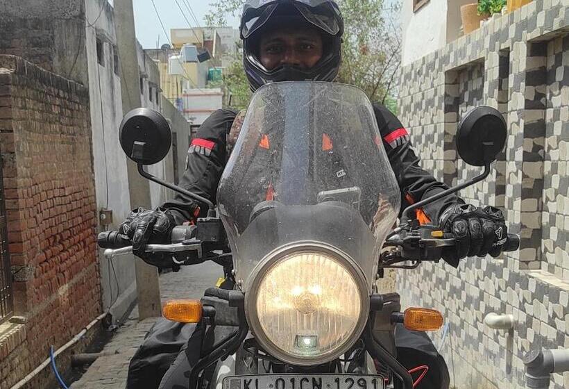 Taj Backpackers Hostel