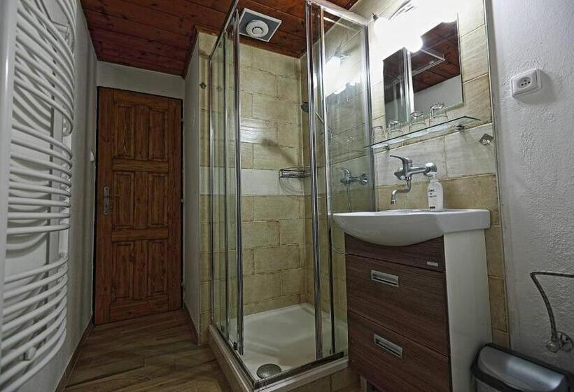 Общежитие Penzion A Restaurace U Paseků