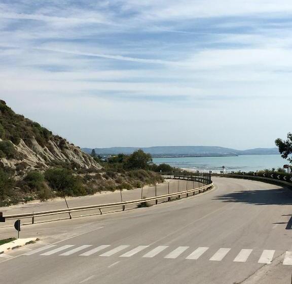 B&b Scala Dei Turchi Beach