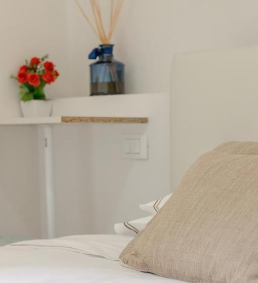 تختخواب و صبحانه Homelink Firenze   Charlotte