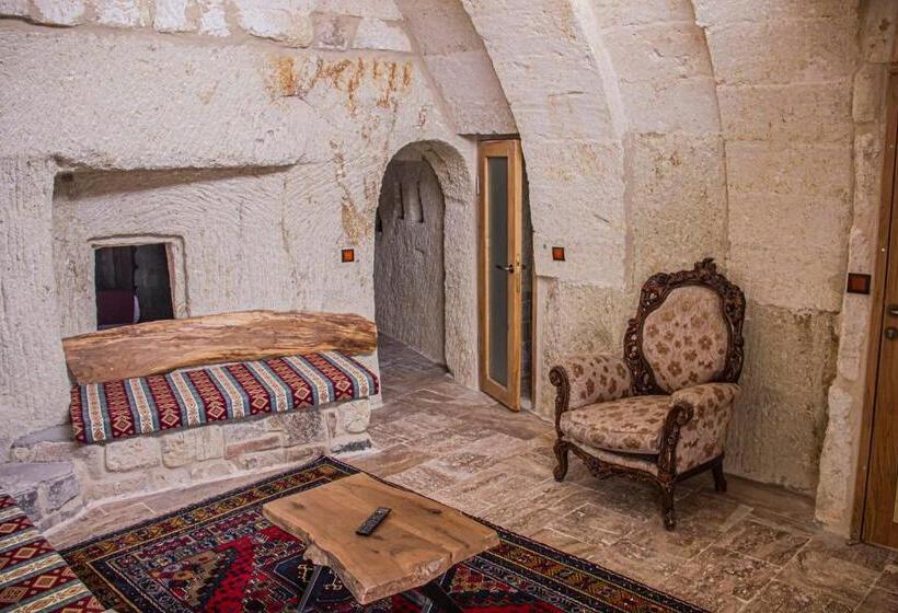 민박 Junior Ottoman Cave