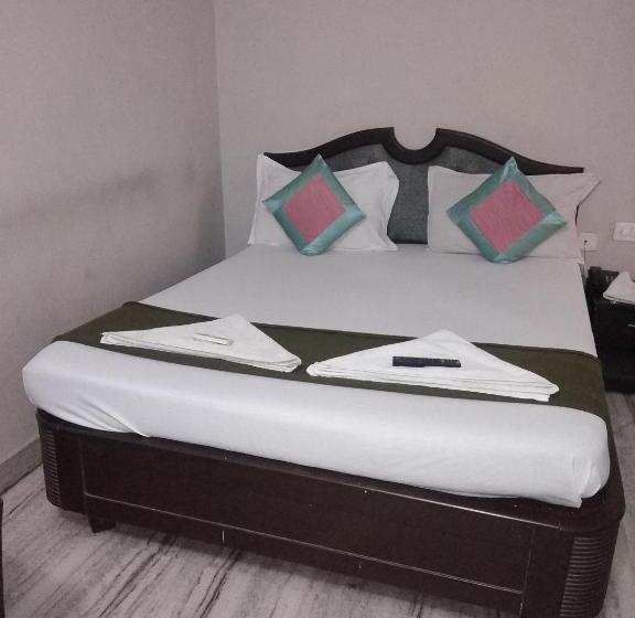 בית מלון כפרי Grand Tower Chennai