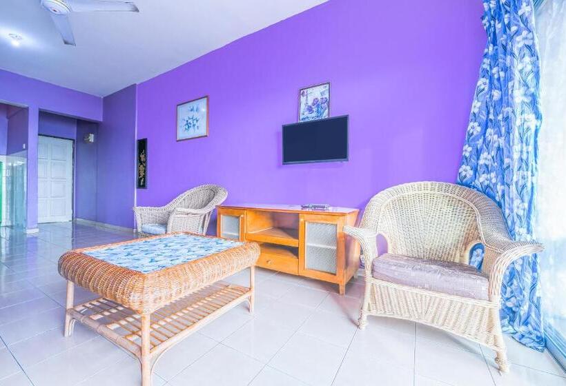 Отель Oyo 90398 Sunshine Bay Resort Port Dickson Private Condo