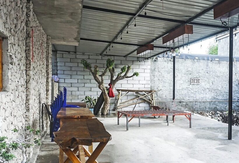 酒店 Oyo 90925 Penginapan Dafandra Beach