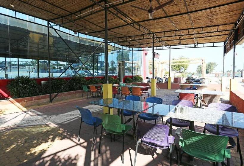 Отель Oyo Townhouse 918 Mehak Garden