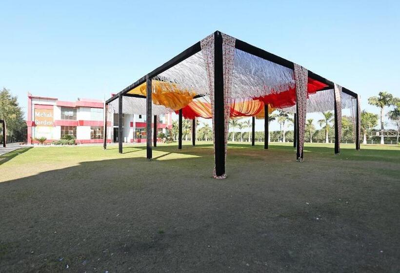 Отель Oyo Townhouse 918 Mehak Garden