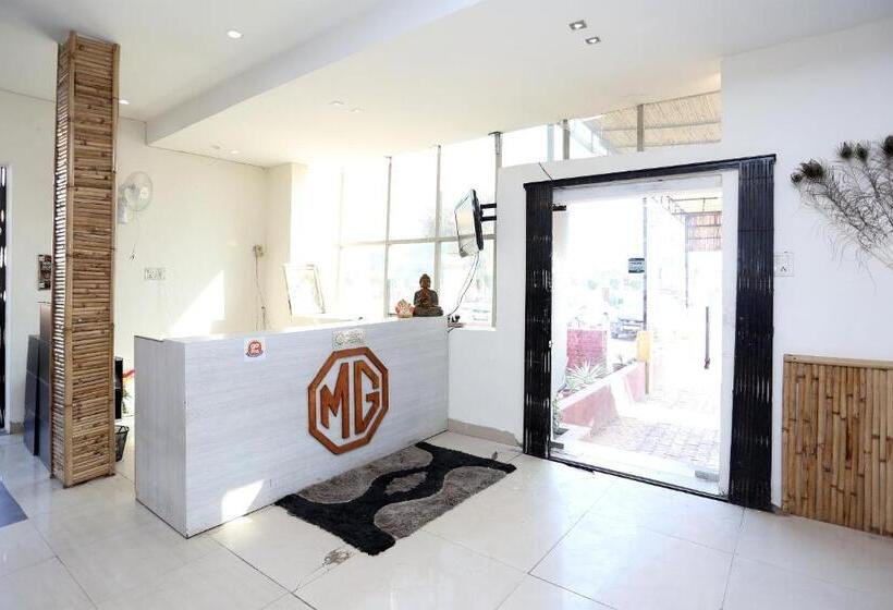 Отель Oyo Townhouse 918 Mehak Garden