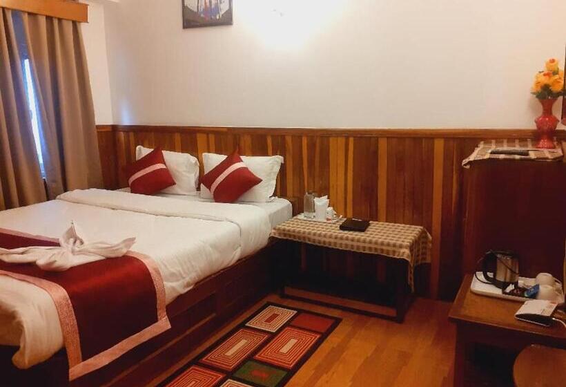فندق Roys Rabdentse Residency