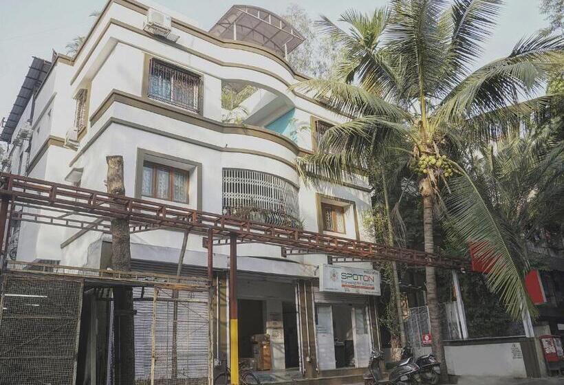 فندق Super Townhouse The Upper Room Near Pune Airport