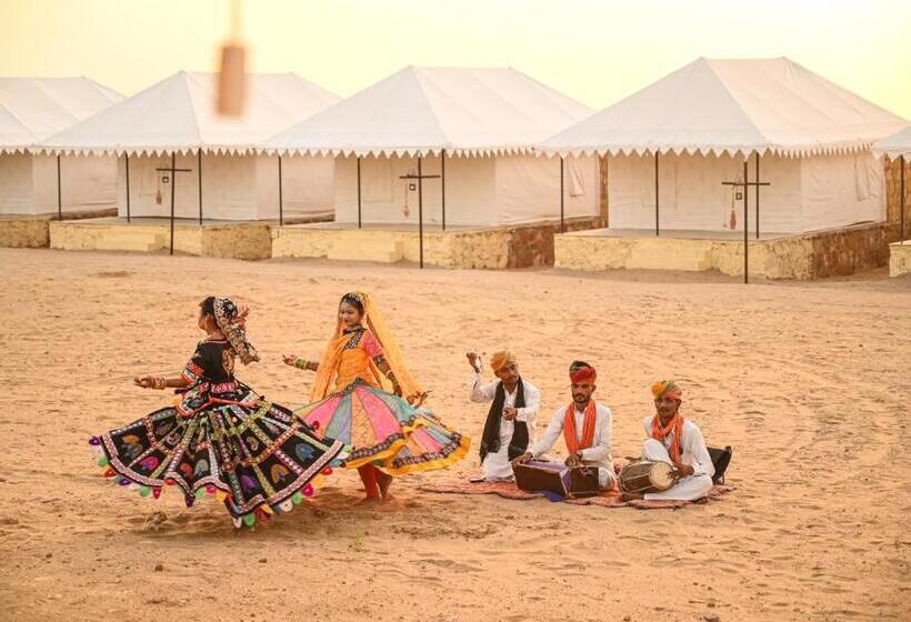 ホテル The Carvaans Resort