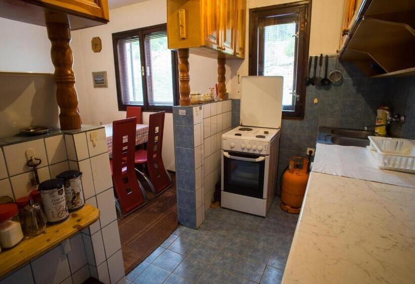 پانسیون Guest House Jezera