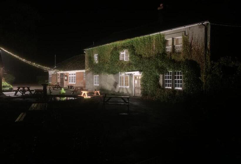 ユースホステル The Coppleridge Inn