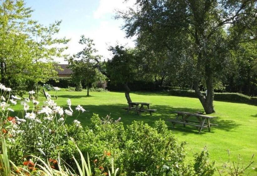 فندق صغير The Coppleridge Inn