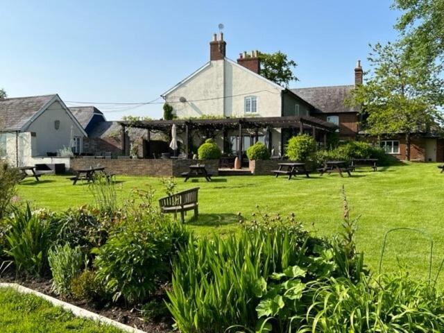 فندق صغير The Coppleridge Inn