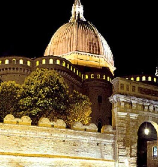 تختخواب و صبحانه La Casa Di Isabella Loreto