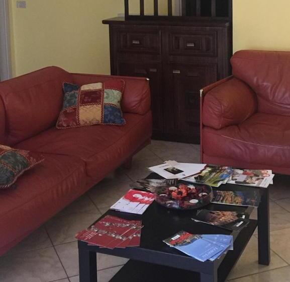 تختخواب و صبحانه La Casa Di Isabella Loreto