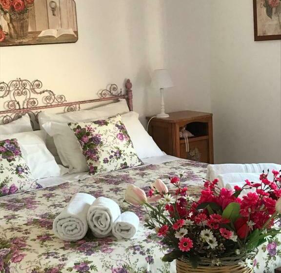 住宿加早餐  Eder Home A Un Passo Dal Teatro Greko