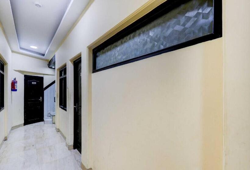 Collection O Hotel Pal Avadh