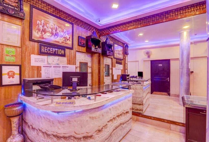 Collection O Hotel Pal Avadh