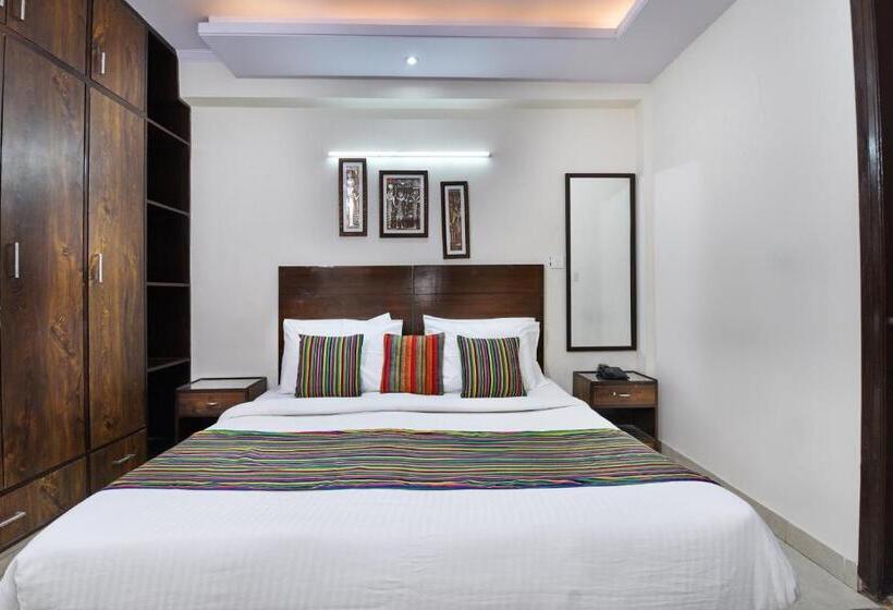 ホテル Admire Inn Atta Market, Noida Sector 18