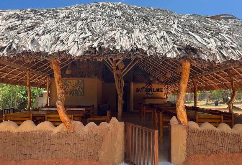 Отель Saffron Lake Yala