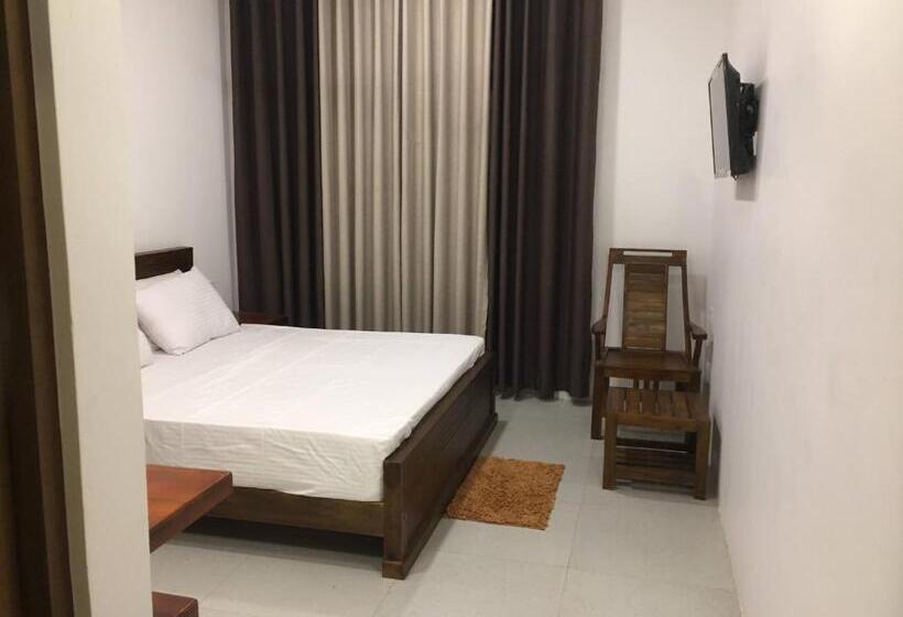 Отель Saffron Lake Yala