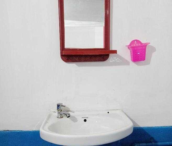 בית מלון כפרי Shiv Sai Huts