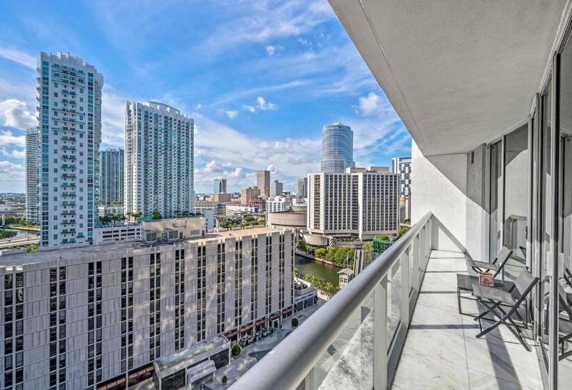 Icon Brickell Luxury Residence