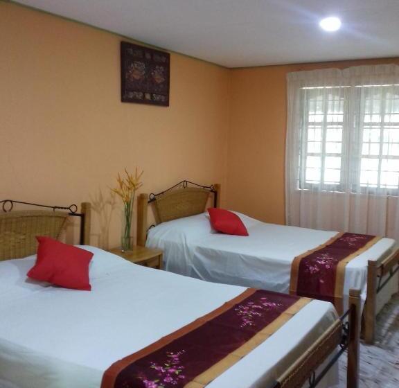 モーテル Mai Chenang Guesthouse