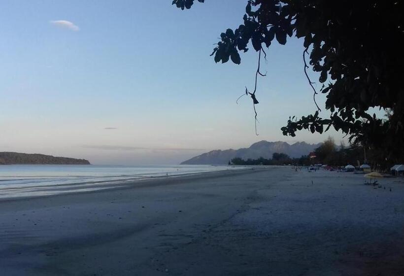 モーテル Mai Chenang Guesthouse