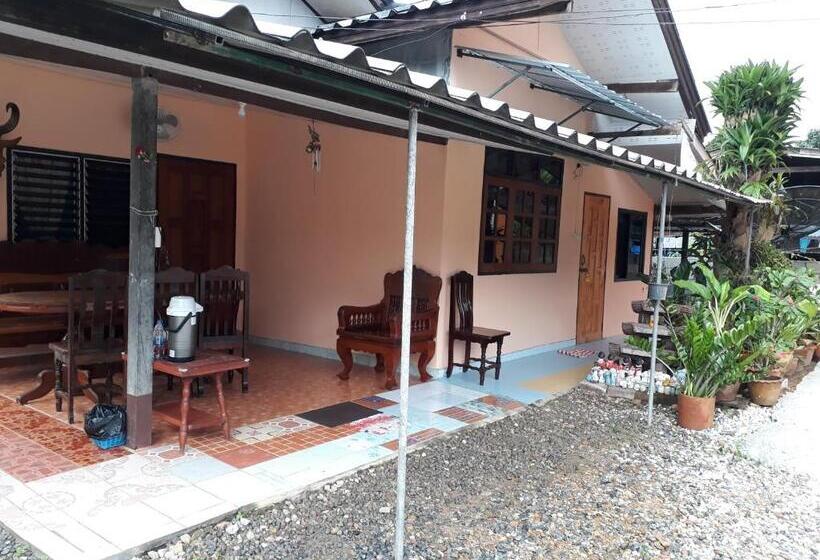 پانسیون Baan Wang Kaew