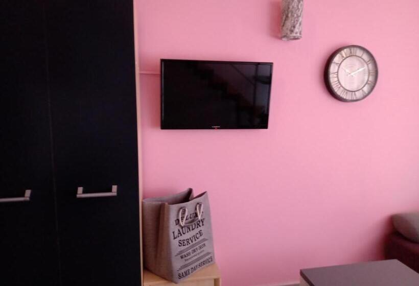 ペンション Guest House аnestievi