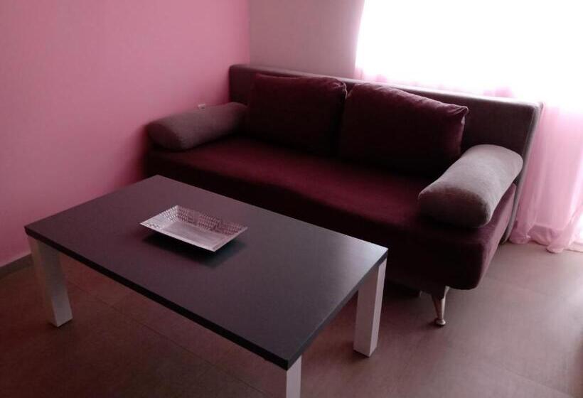 ペンション Guest House аnestievi