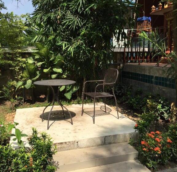 פנסיון Nature Home